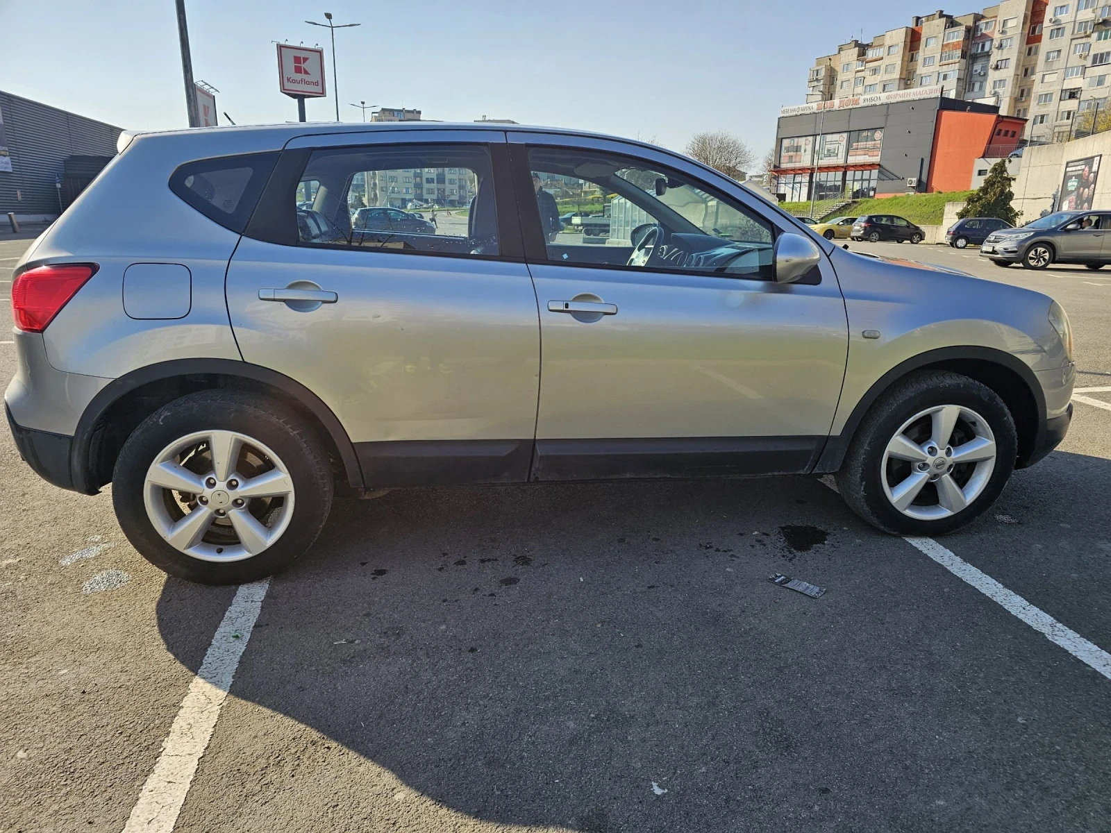 Nissan Qashqai, снимка 3 - Автомобили и джипове - 54202480