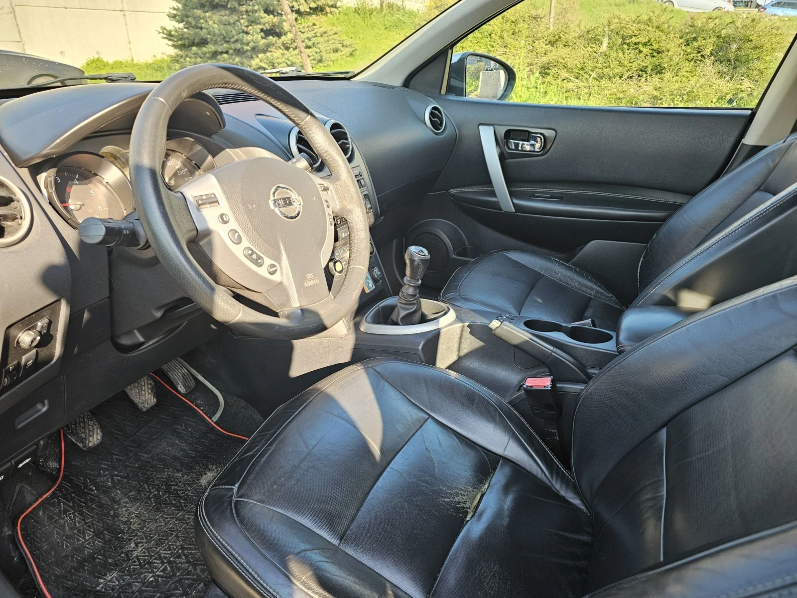 Nissan Qashqai, снимка 10 - Автомобили и джипове - 54202480