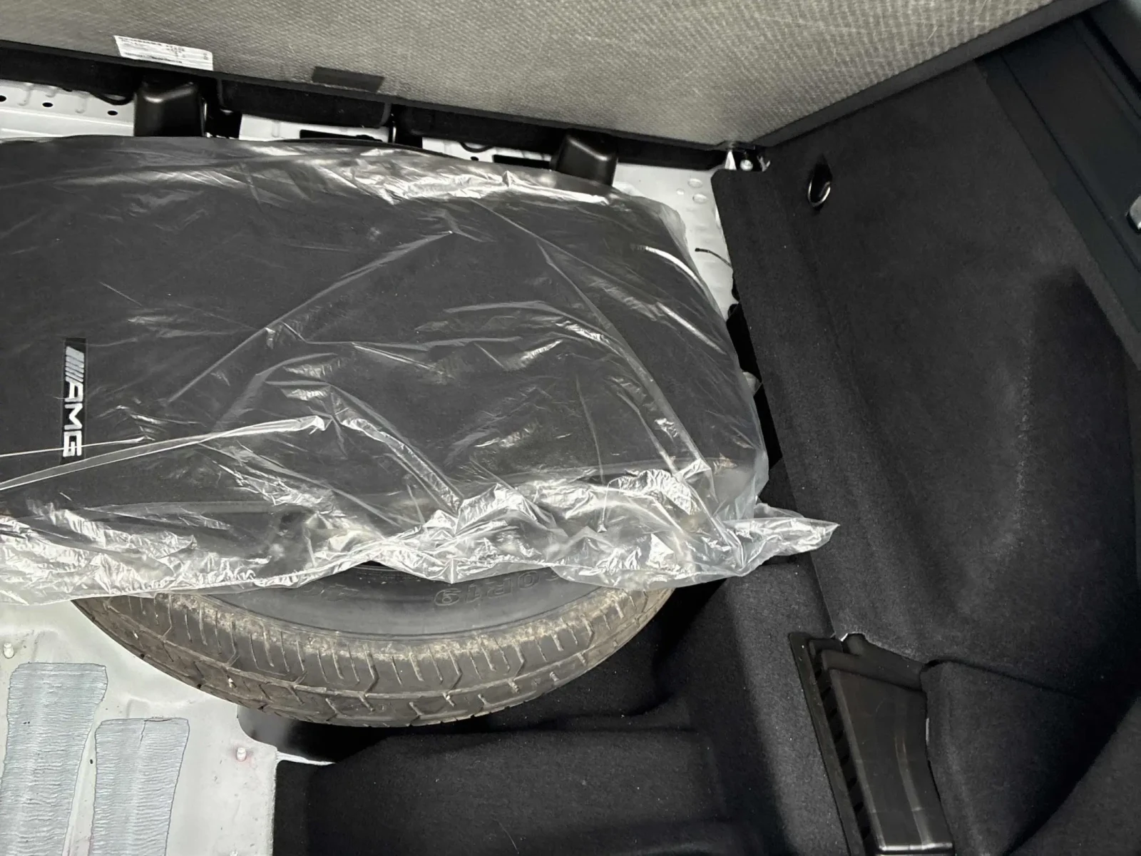 Mercedes-Benz GLC 300 * * CARFAX * * АВТО КРЕДИТ * * , снимка 16 - Автомобили и джипове - 54222264