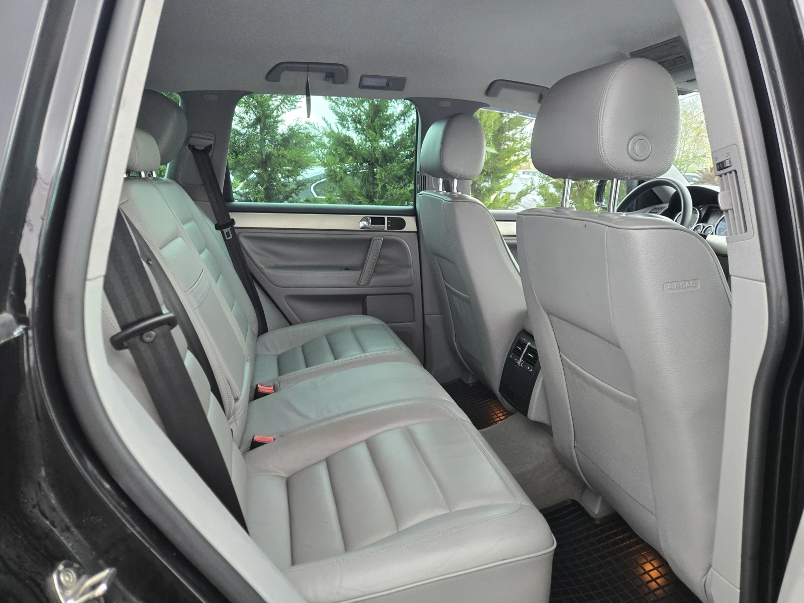 VW Touareg 3.0TDI-224кс= АВТОМАТ= 4х4= НАВИ= ПОДГРЕВ= АВТОПИЛ, снимка 14 - Автомобили и джипове - 54283543