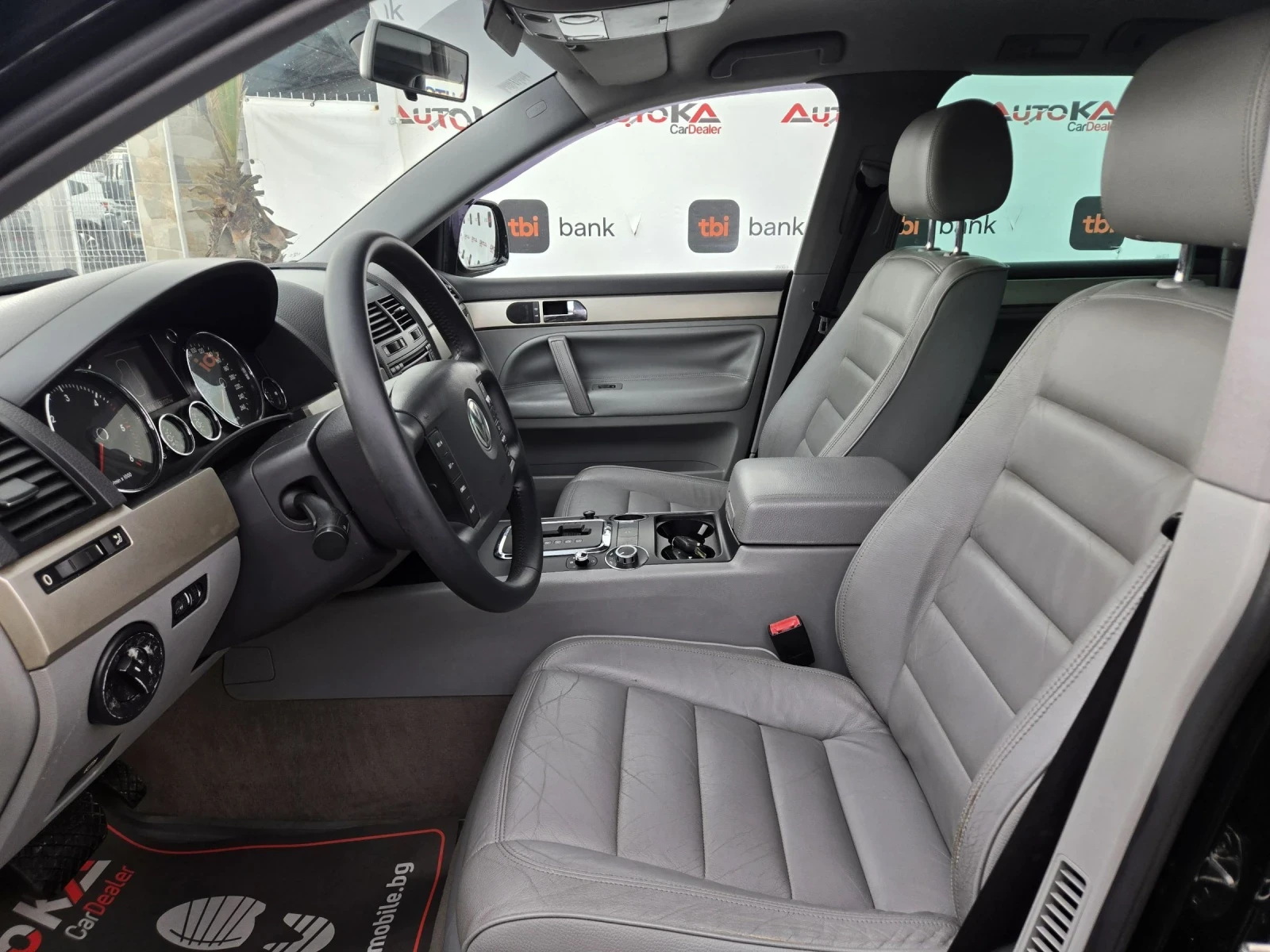 VW Touareg 3.0TDI-224кс= АВТОМАТ= 4х4= НАВИ= ПОДГРЕВ= АВТОПИЛ, снимка 7 - Автомобили и джипове - 54283543