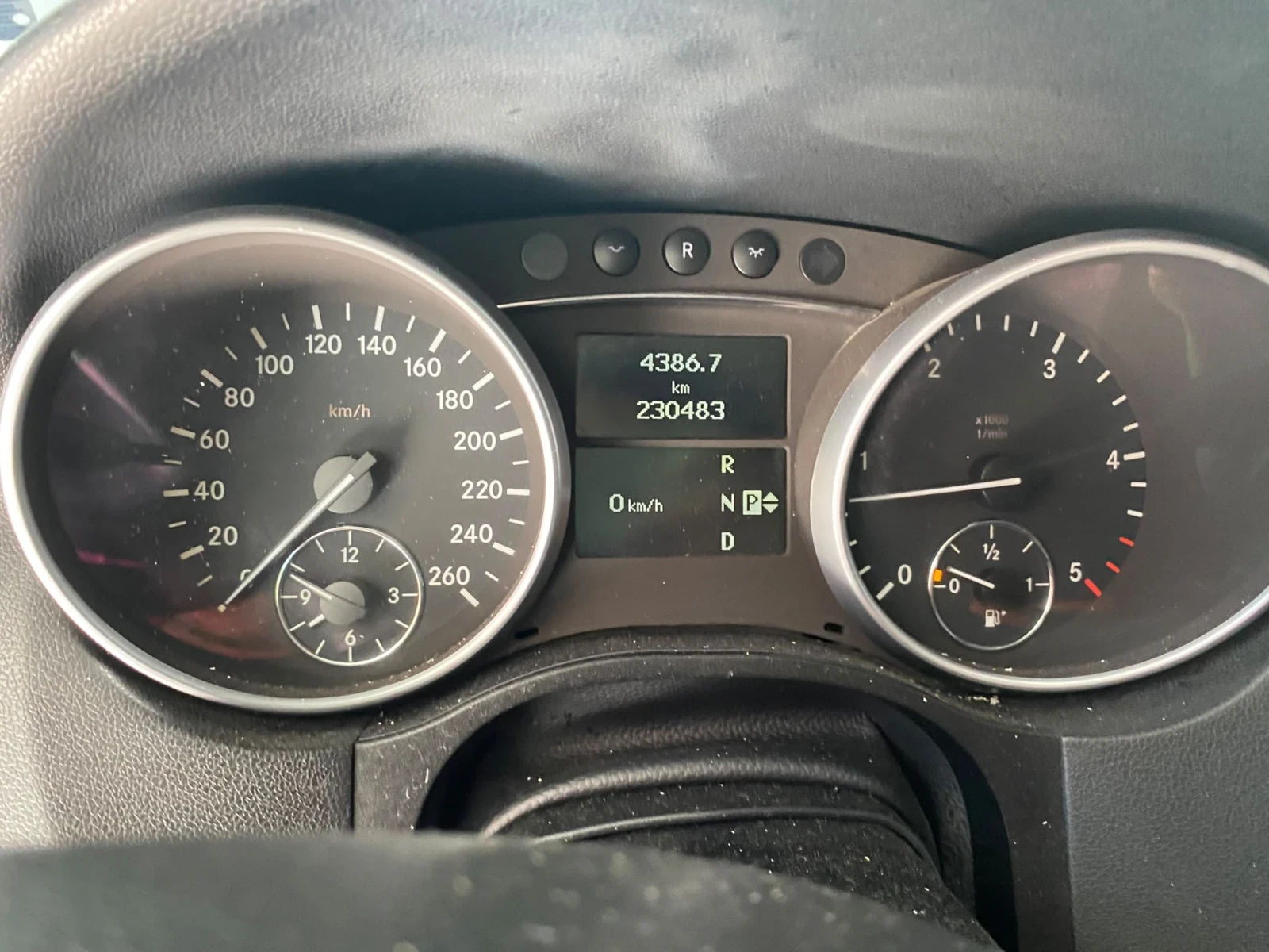 Mercedes-Benz ML 320, снимка 6 - Автомобили и джипове - 55296373
