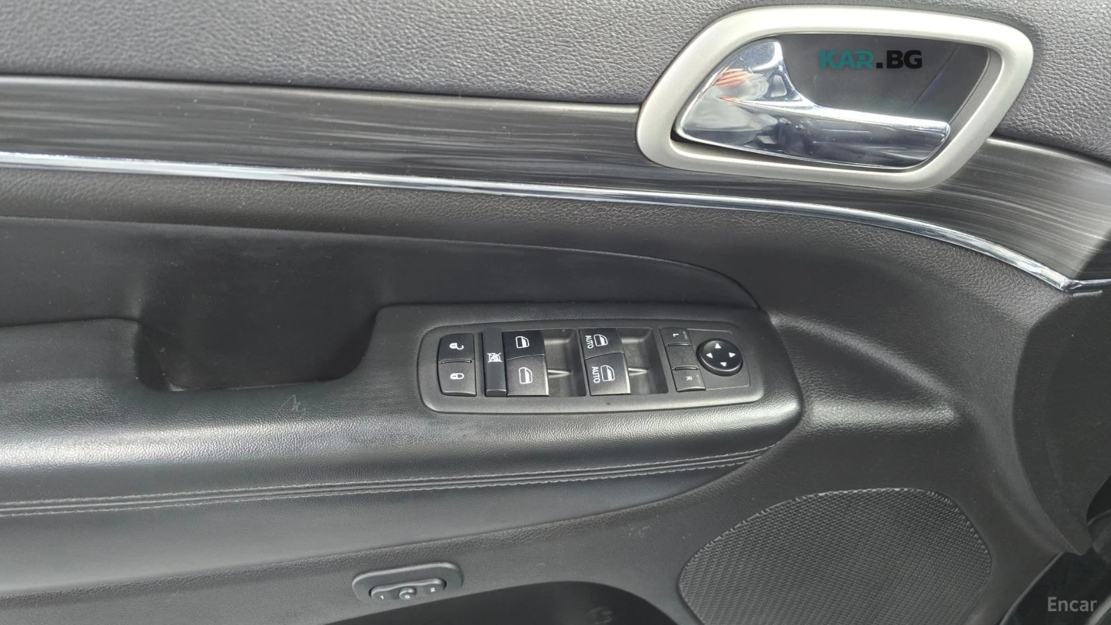 Jeep Cherokee LIMITED* 3.6* КОЖА* ПОДГРЕВ* ОБДУХВ* ПАНО* НАВИ* , снимка 15 - Автомобили и джипове - 55328060
