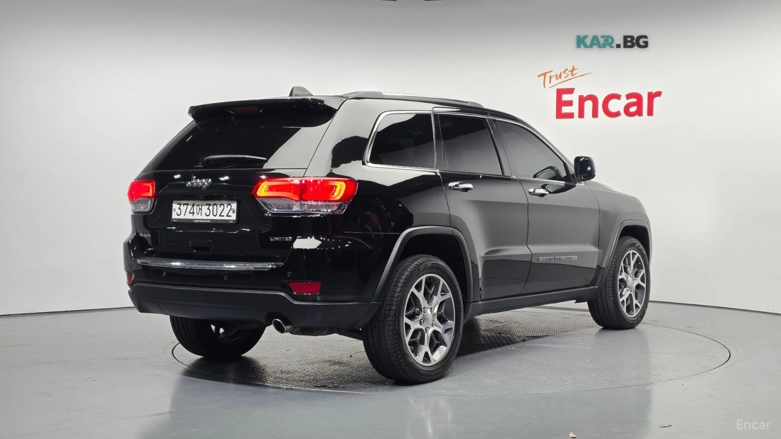 Jeep Cherokee LIMITED* 3.6* КОЖА* ПОДГРЕВ* ОБДУХВ* ПАНО* НАВИ* , снимка 2 - Автомобили и джипове - 55328060