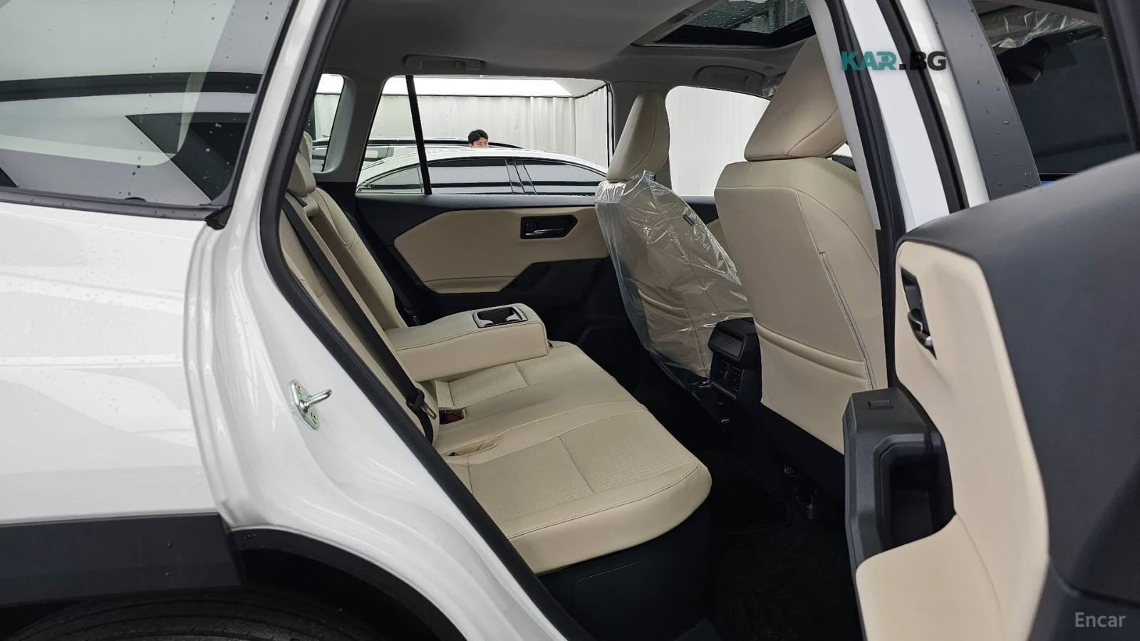 Toyota Rav4 2.5 HYBRID* XLE* КОЖА* ПОДГРЕВ* ШИБИДАХ* КАМЕРА* , снимка 12 - Автомобили и джипове - 55787557