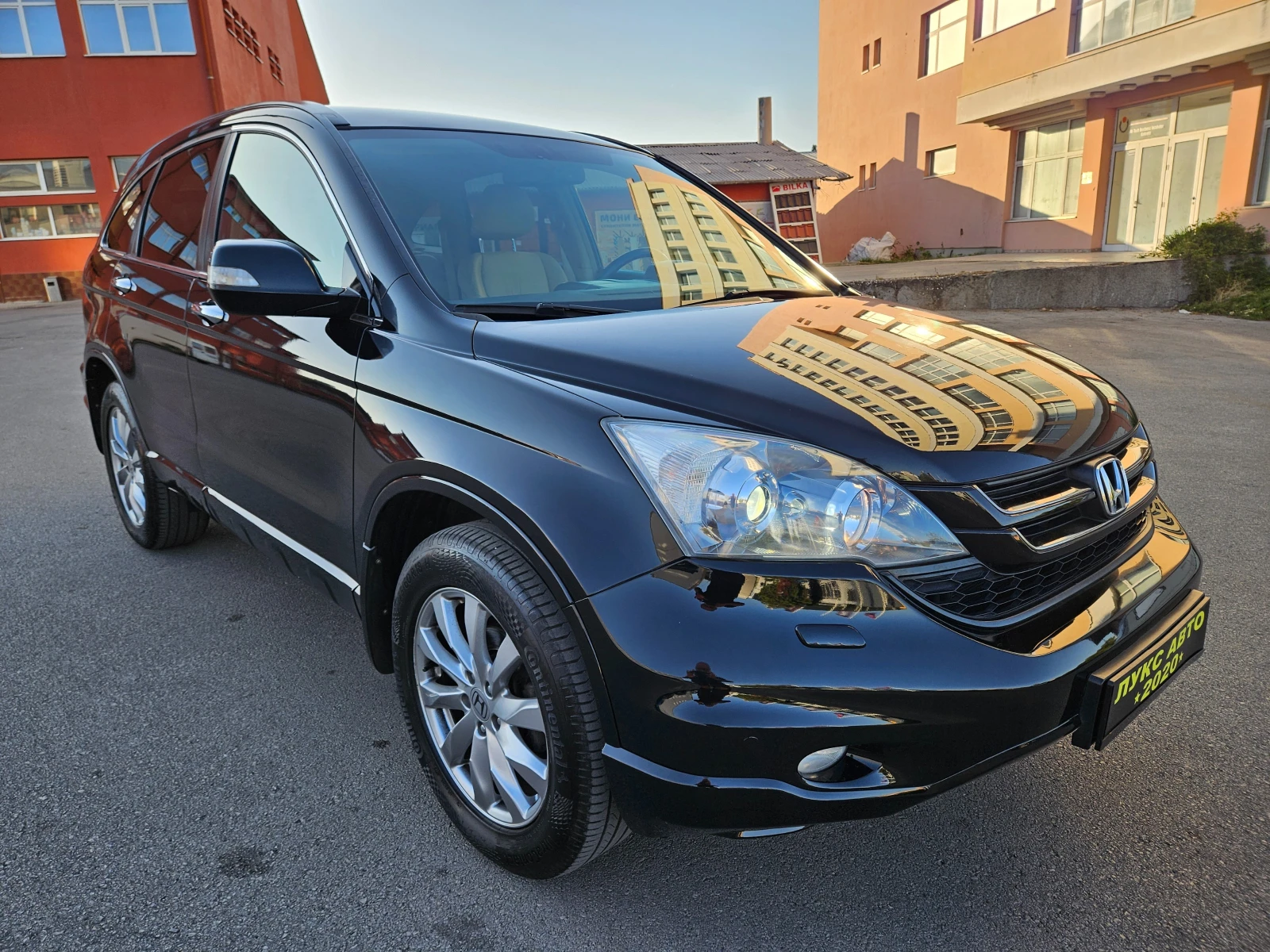 Honda Cr-v 2.2  ПЕРФЕКТНА НАВИ ПАНОРАМА КАМЕРА КОЖА ПОДГРЕВ , снимка 2 - Автомобили и джипове - 55891183