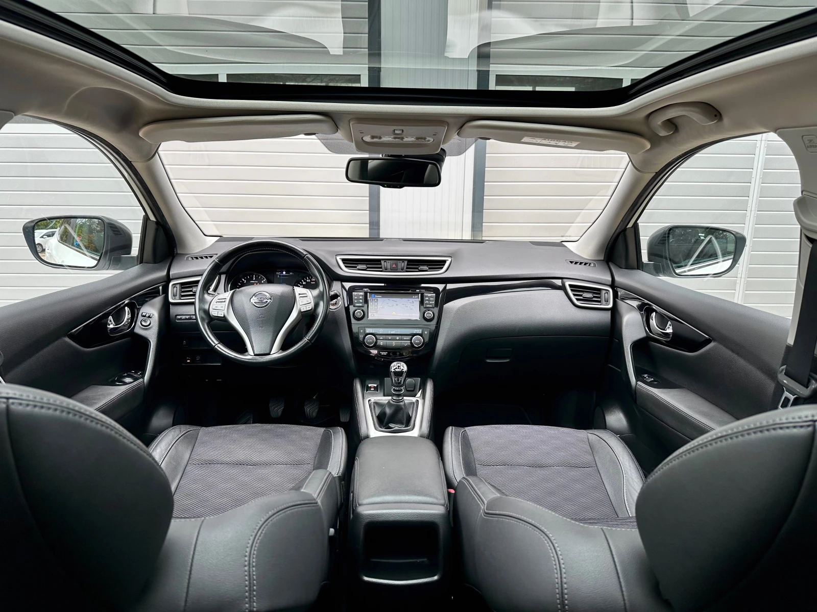 Nissan Qashqai 1.5DCI KEYLESS LED 360  КАМЕРИ ПОДГРЕВ ПАНОРАМА , снимка 13 - Автомобили и джипове - 56749700