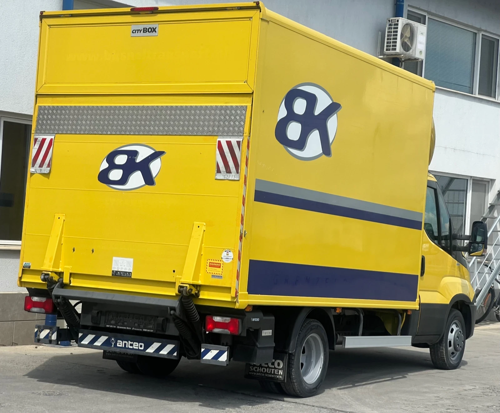 Iveco Daily 35c16 Hi-Matic / Падащ борд / Б-категория , снимка 7 - Бусове и автобуси - 53562972
