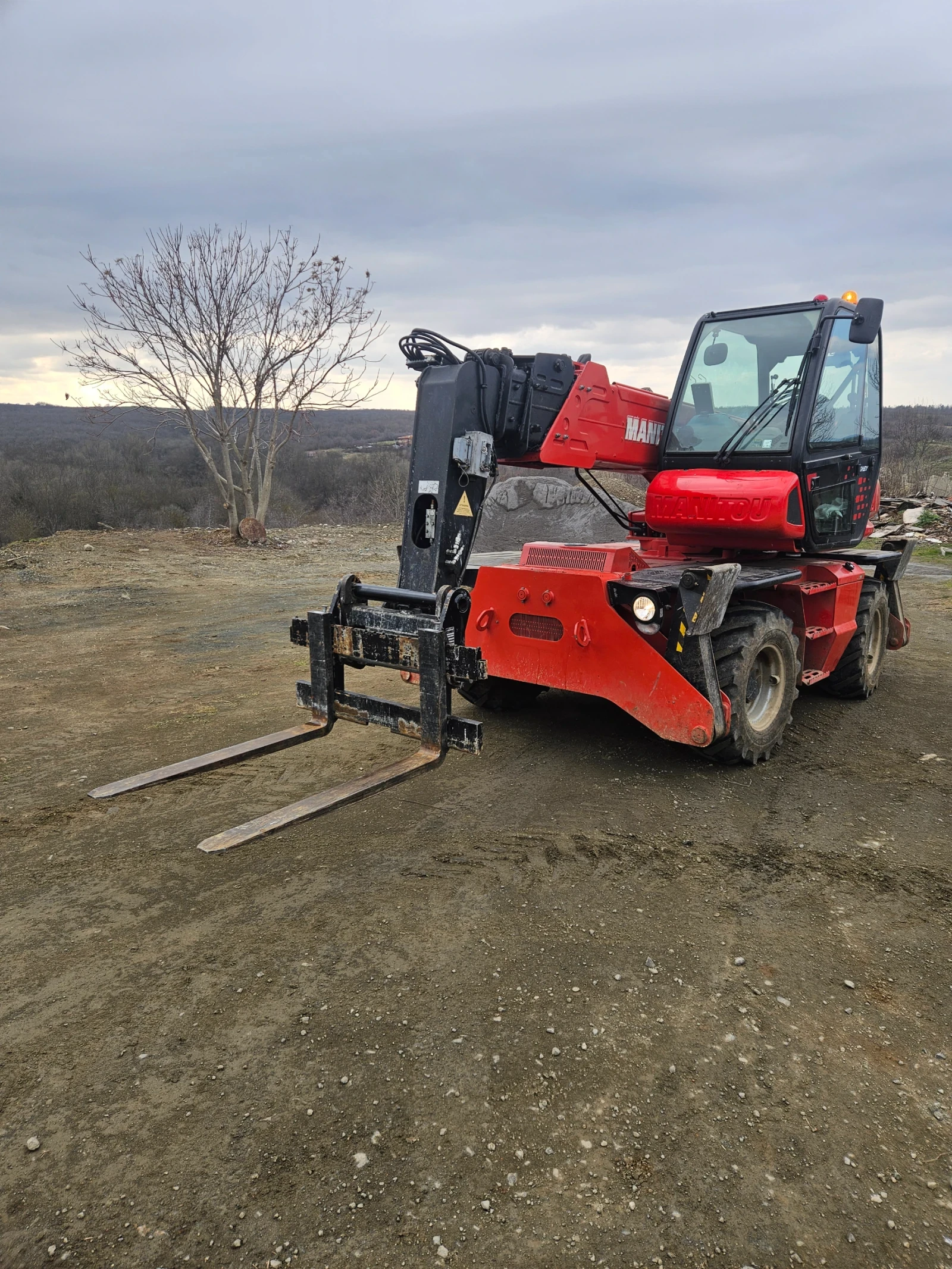 Телескопични товарачи Manitou MRT 1840, снимка 1