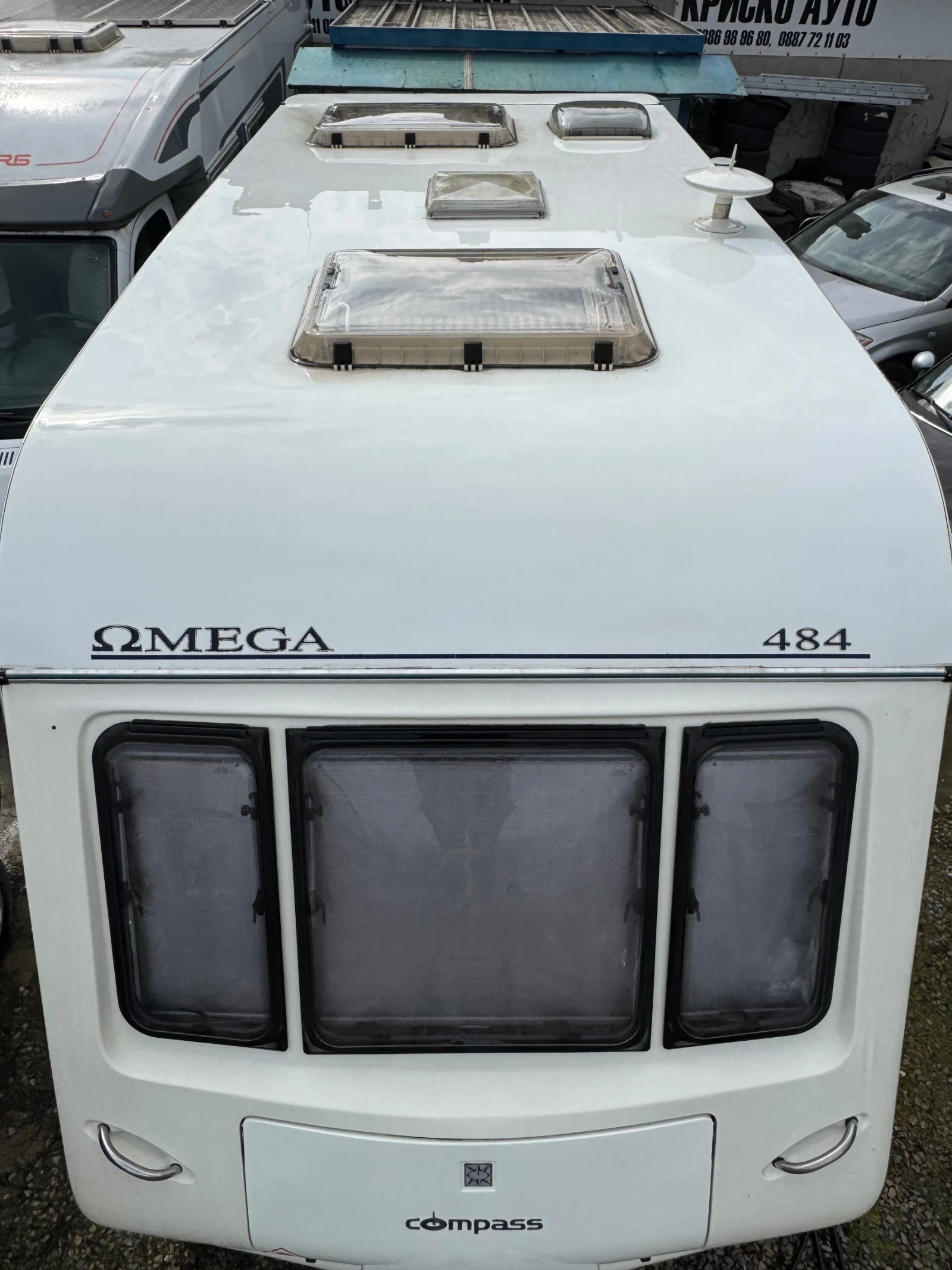 Каравана Compas Omega 484, снимка 5 - Каравани и кемпери - 53916776