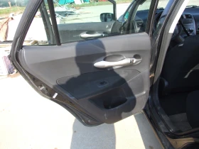 Toyota Auris, снимка 10