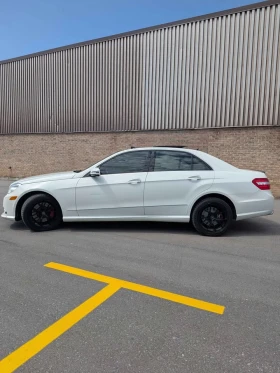 Mercedes-Benz E 55 * AMG Sport Package* АВТОКРЕДИТ БЕЗ ПЪРВОНАЧАЛНА* , снимка 3