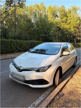 Toyota Auris, снимка 1