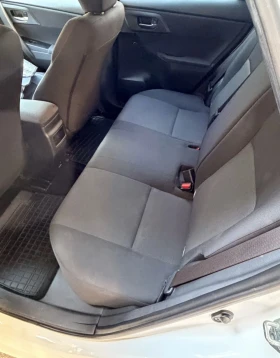 Toyota Auris, снимка 8