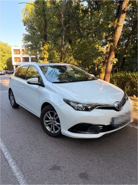 Toyota Auris, снимка 3