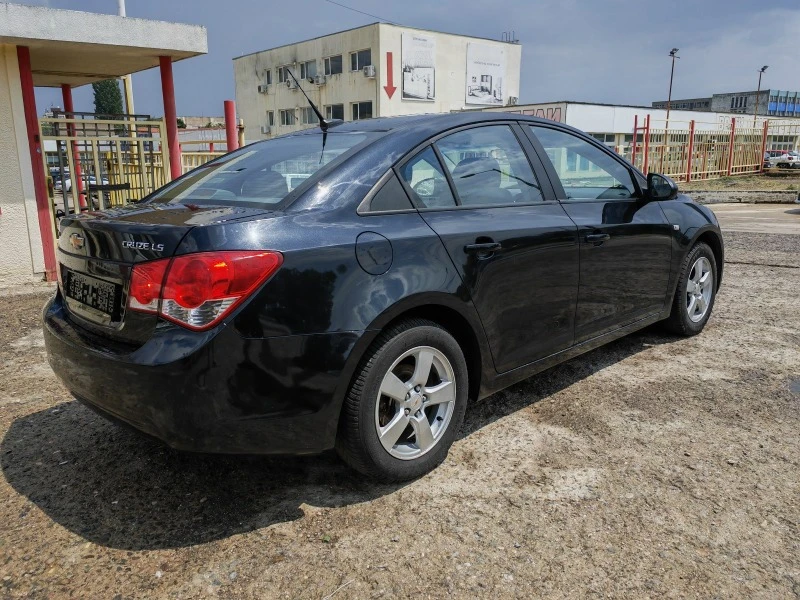 Chevrolet Cruze 1.6Газ,Нави11г, снимка 7 - Автомобили и джипове - 41432850