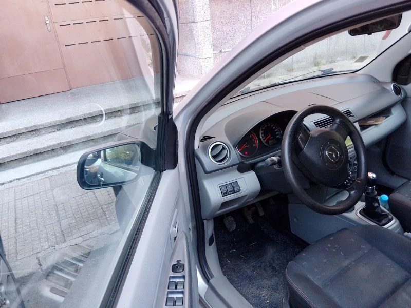 Mazda 2, снимка 1 - Автомобили и джипове - 47017656