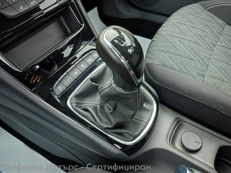 Opel Astra K Edition 1.5 Diesel (122hp) MT6, снимка 14 - Автомобили и джипове - 48035971