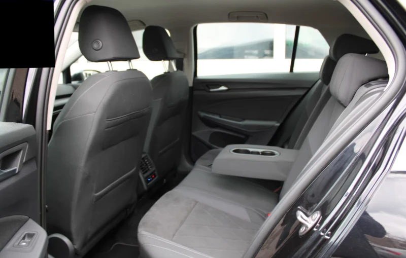 VW Golf 8/1.4/STYLE/eHYBRID/204HP/DIGITAL/AMBI/DAB/405fpr, снимка 13 - Автомобили и джипове - 51050893