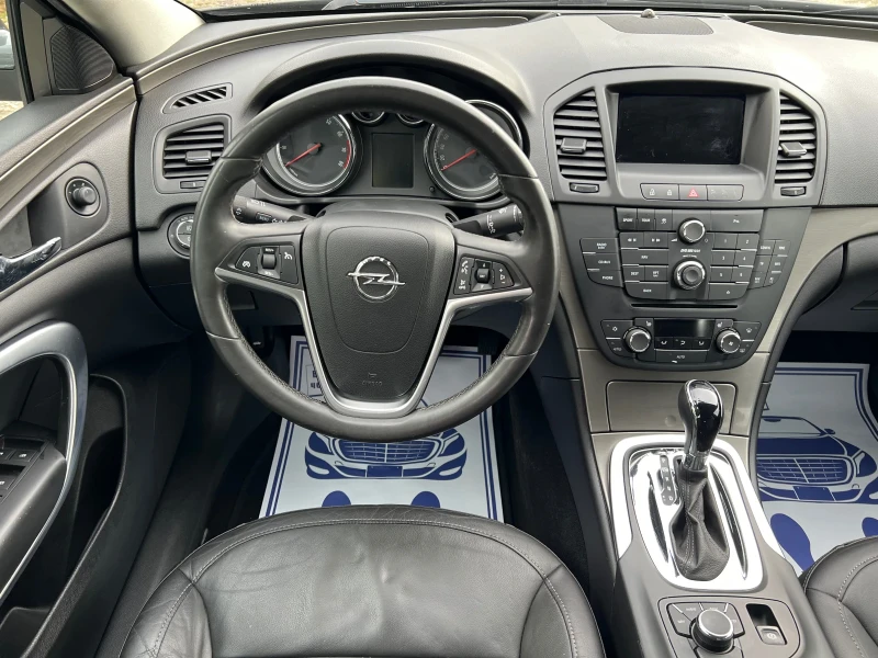Opel Insignia 2.0ТURBO* 4х4* АВТОМАТИК* КОЖА* НАВИГАЦИЯ* , снимка 12 - Автомобили и джипове - 51420520
