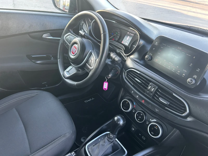 Fiat Tipo Fiat Tipo hybrid-1.5-130kc Avtomat2022g на42000км., снимка 11 - Автомобили и джипове - 51530128
