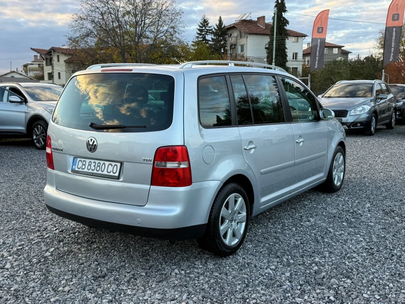 VW Touran 1.9TDI 105кс Обслужен/Нови Зимни гуми/Регистриран, снимка 7 - Автомобили и джипове - 51897171