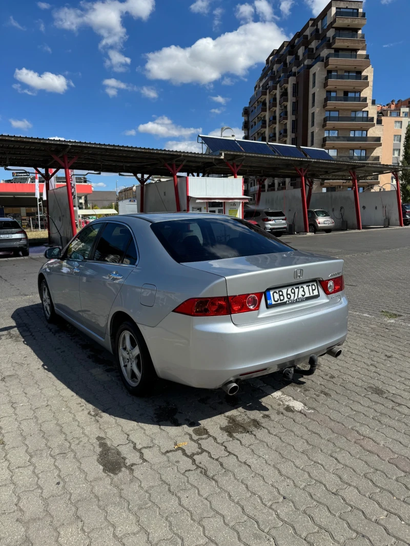 Honda Accord 2.0 LPG, снимка 8 - Автомобили и джипове - 52684244