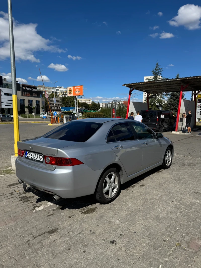Honda Accord 2.0 LPG, снимка 6 - Автомобили и джипове - 52684244