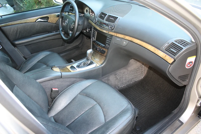 Mercedes-Benz E 320 320 AVANGARD, снимка 8 - Автомобили и джипове - 53024263