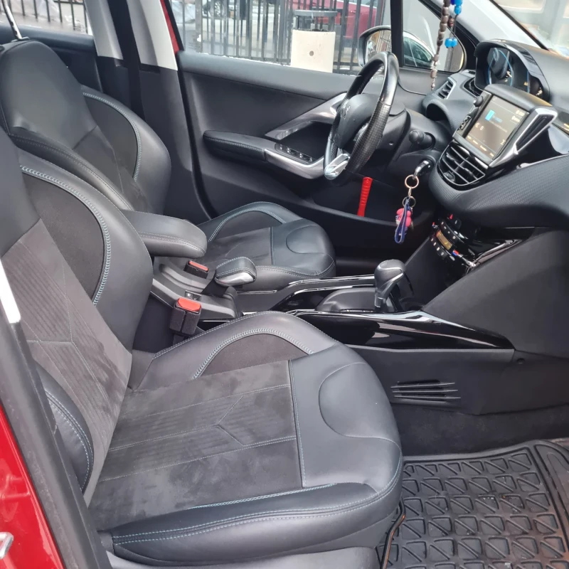 Peugeot 2008 1.2 Pure Tech, бензин, снимка 8 - Автомобили и джипове - 53083697