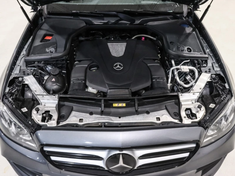 Mercedes-Benz E 400  4Matic / Premium Plus Pkg / Sport Night Pkg, снимка 14 - Автомобили и джипове - 53198943