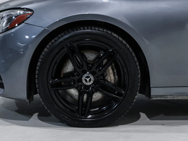 Mercedes-Benz E 400  4Matic / Premium Plus Pkg / Sport Night Pkg, снимка 11 - Автомобили и джипове - 53198943