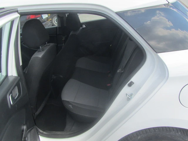 Hyundai I20 1.1 CRDI, снимка 8 - Автомобили и джипове - 46588210