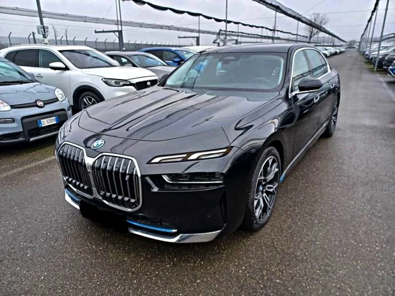 BMW i7 ЧИСТО НОВ-0км-i7 60-DISTRONIK-PANORAMA-LAZER !!! - изображение 2