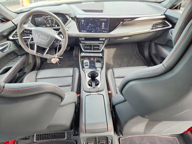 Audi A4, снимка 8 - Автомобили и джипове - 54656228
