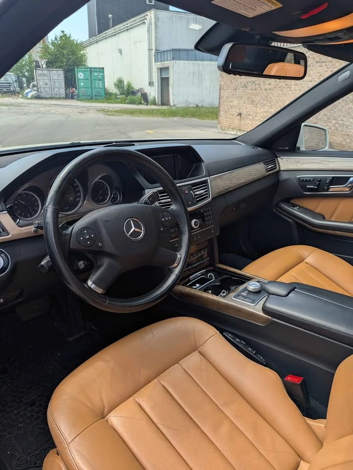 Mercedes-Benz E 55 * AMG Sport Package* АВТОКРЕДИТ БЕЗ ПЪРВОНАЧАЛНА* , снимка 10 - Автомобили и джипове - 54955623