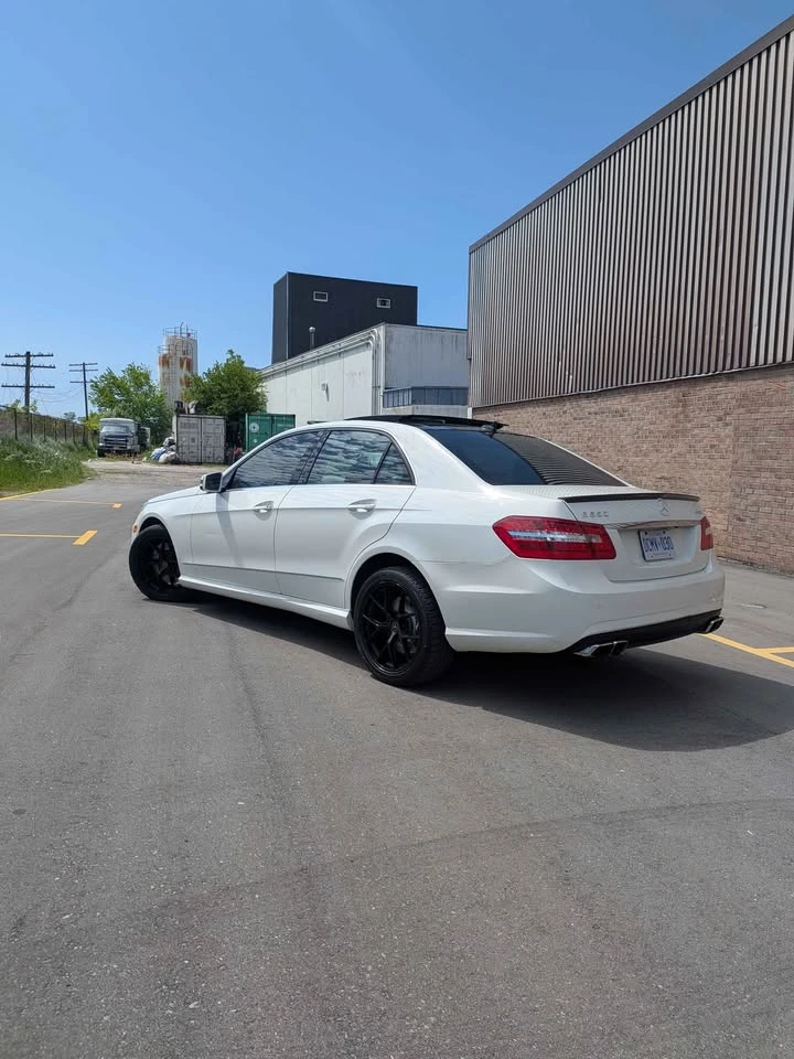 Mercedes-Benz E 55 * AMG Sport Package* АВТОКРЕДИТ БЕЗ ПЪРВОНАЧАЛНА* , снимка 5 - Автомобили и джипове - 54955623