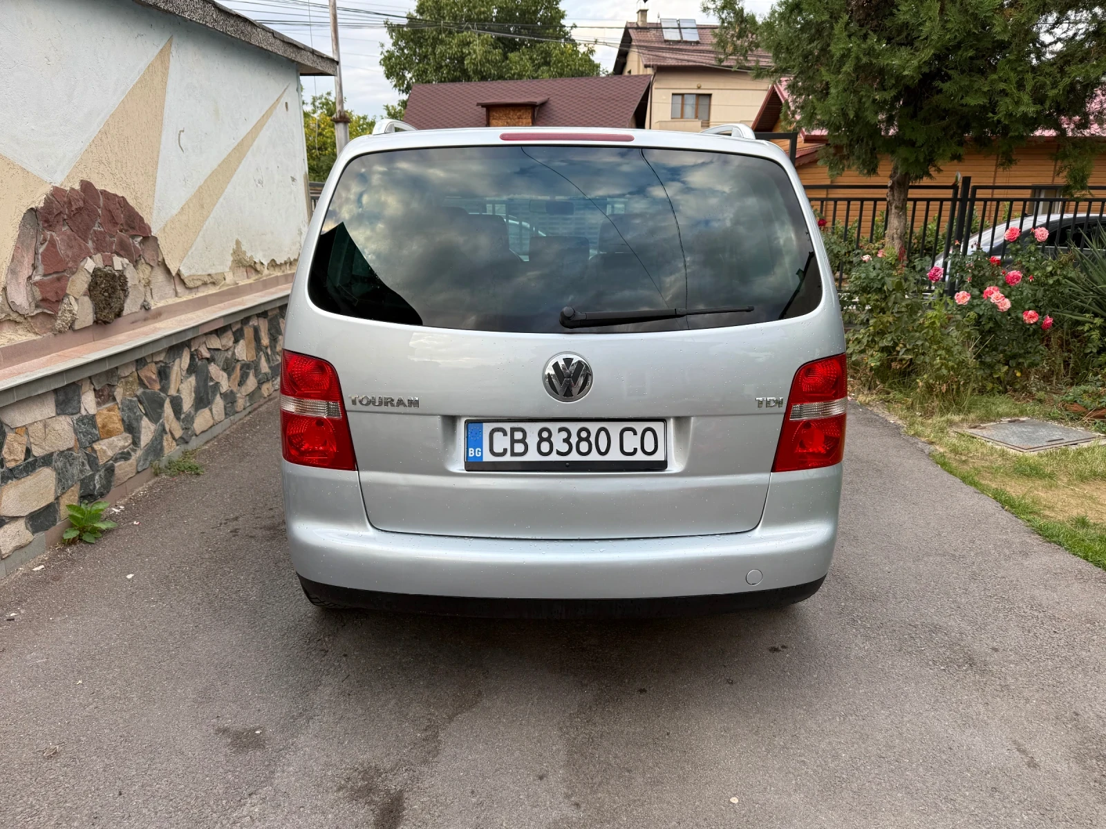 VW Touran 1.9TDI 105кс Обслужен/Нови Зимни гуми/Регистриран - изображение 6