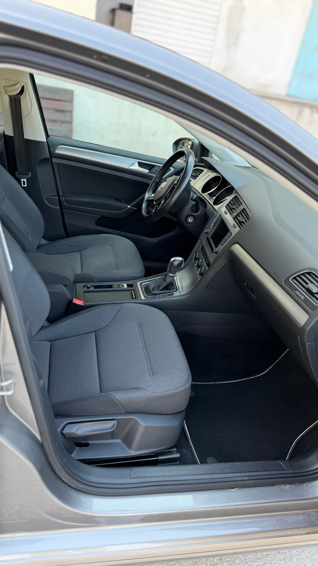 VW Golf 7 R Line 1.4 TFSI, снимка 7 - Автомобили и джипове - 53760279