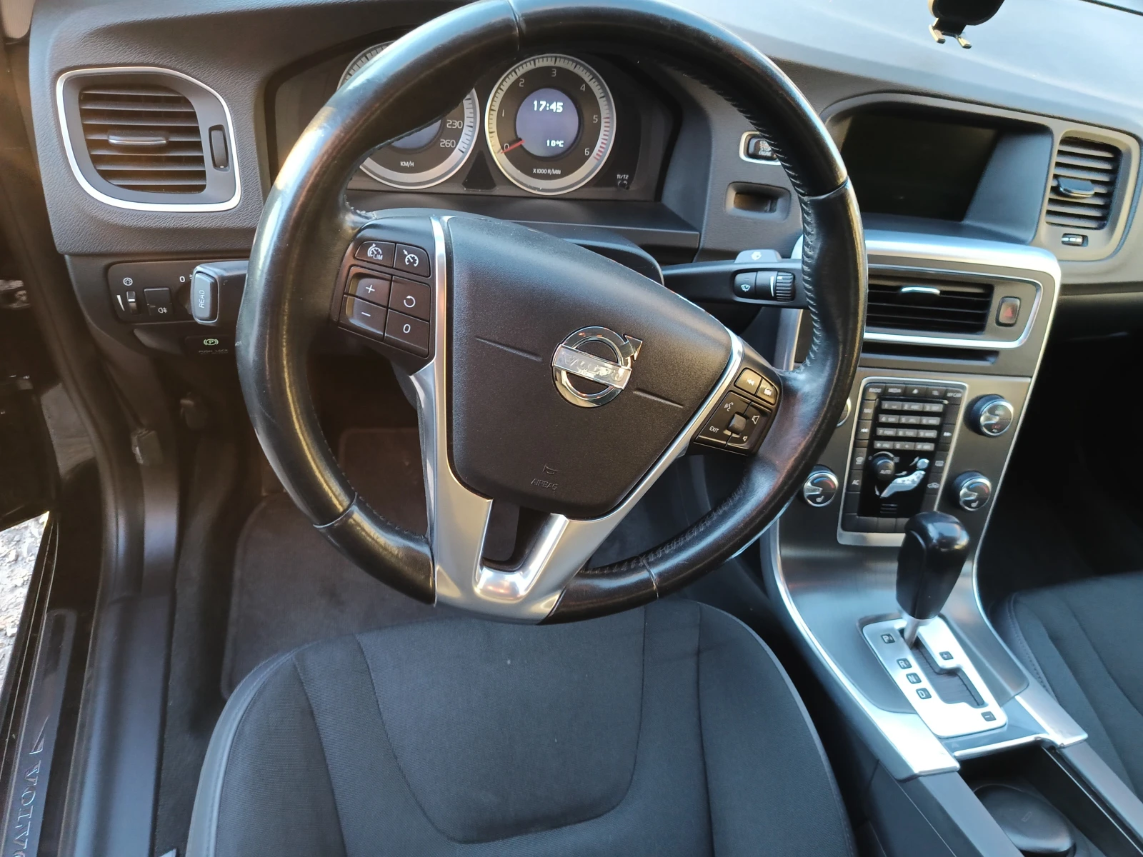 Volvo S60  - изображение 4