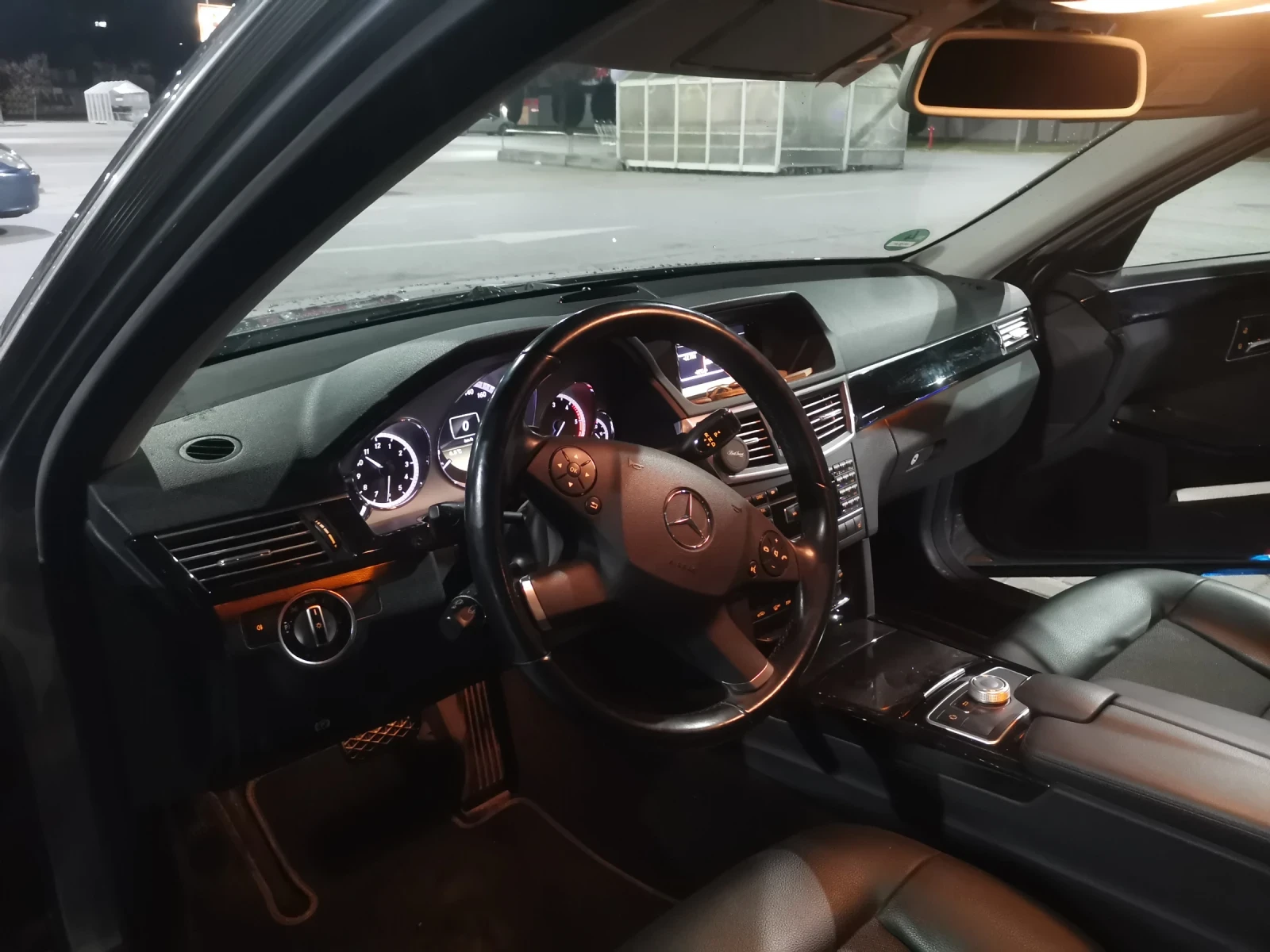 Mercedes-Benz E 220 220cdi, снимка 8 - Автомобили и джипове - 53905756