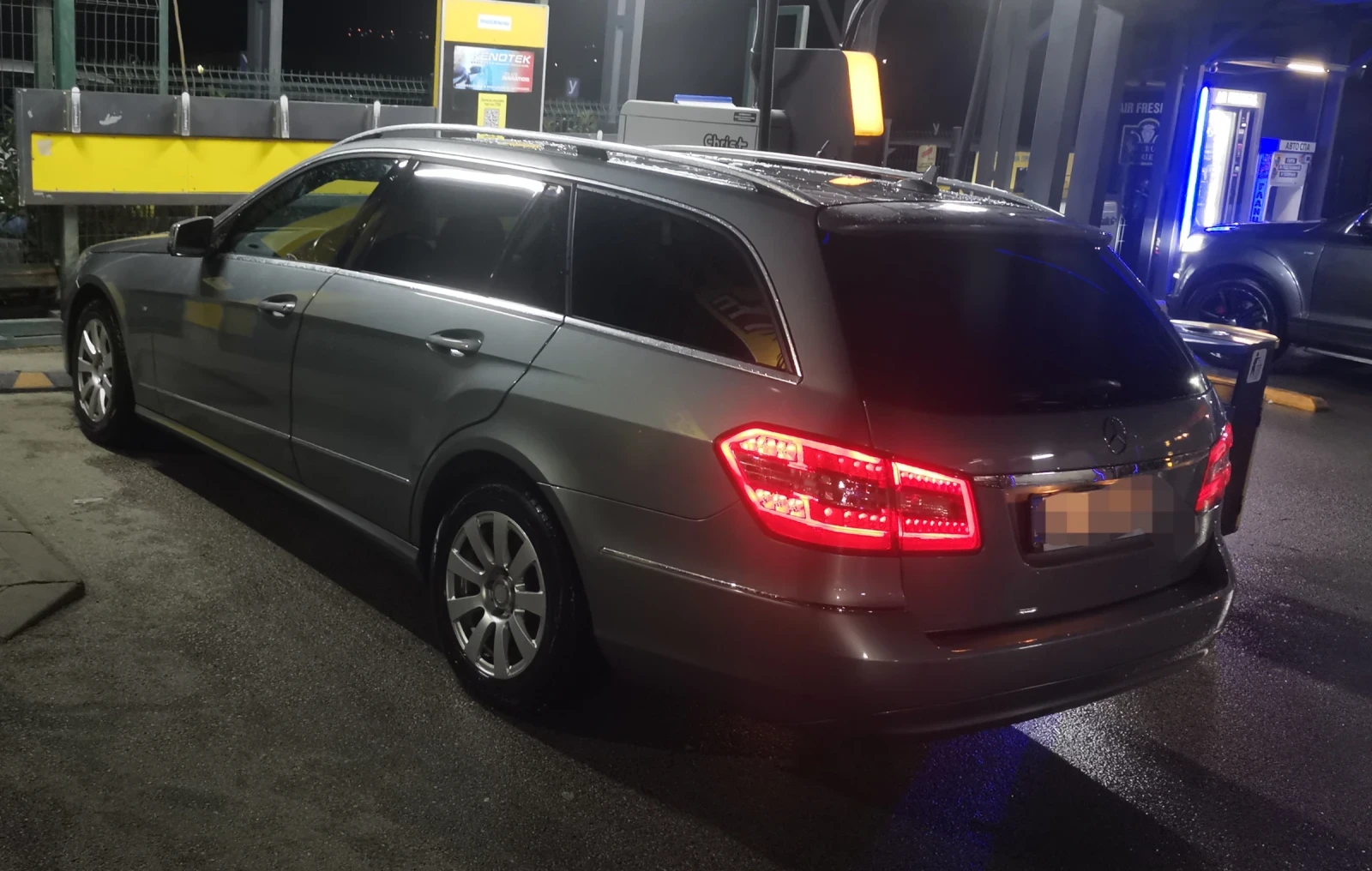 Mercedes-Benz E 220 220cdi, снимка 11 - Автомобили и джипове - 53905756