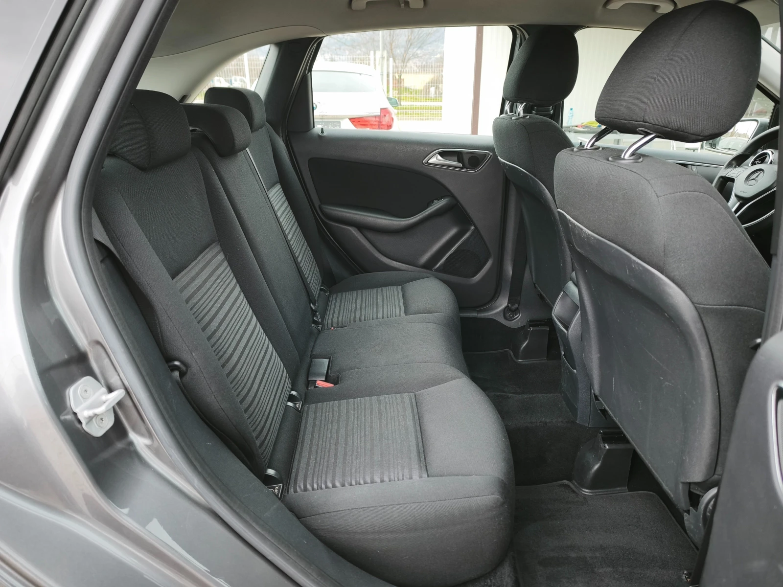 Mercedes-Benz B 180 1.5 DCI 109 h.p. - AUTOMATIC - CAMERA, снимка 14 - Автомобили и джипове - 53923841