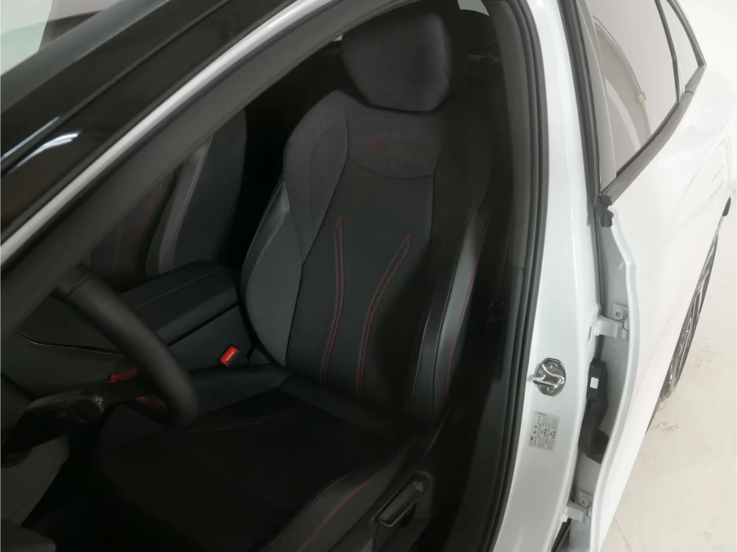 VW ID.7 GTX* 91kWh* PANO* MATRIX* 360 CAM* KEYLESS* DISTR*, снимка 8 - Автомобили и джипове - 54068950