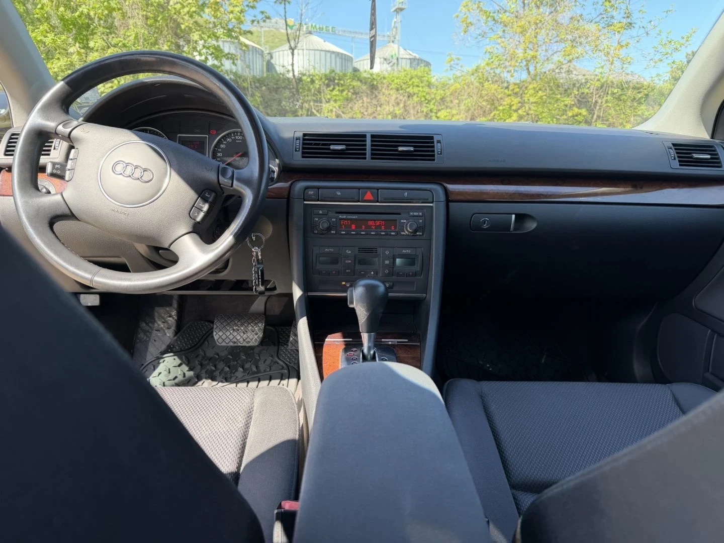 Audi A4, снимка 7 - Автомобили и джипове - 54331093