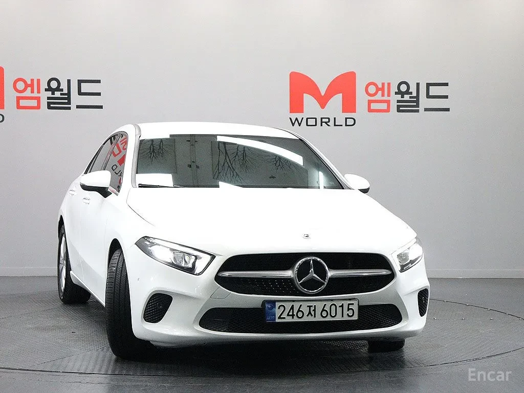 Mercedes-Benz A 220, снимка 2 - Автомобили и джипове - 54748929
