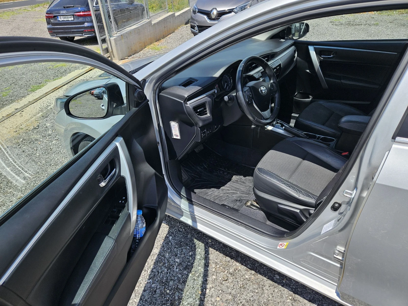 Toyota Corolla 1.6VVTI  Автоматик, снимка 10 - Автомобили и джипове - 55033701