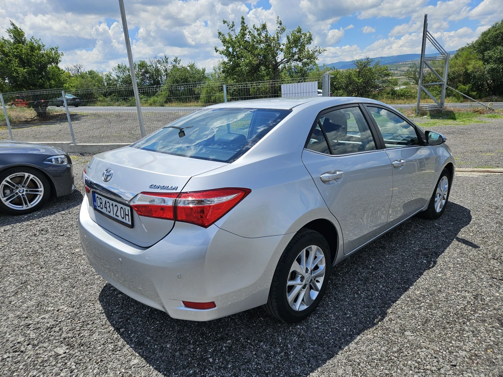 Toyota Corolla 1.6VVTI  Автоматик, снимка 5 - Автомобили и джипове - 55033701