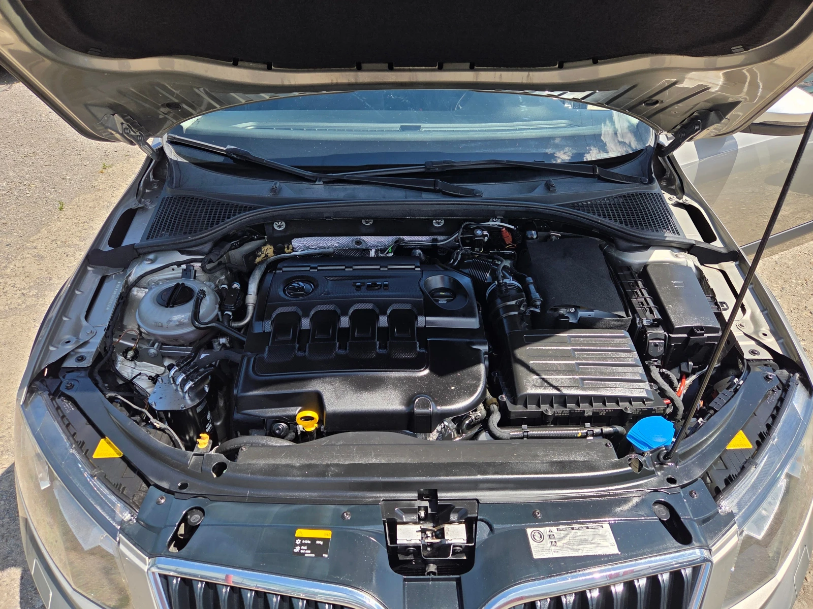 Skoda Octavia 2.0TDI/SCOUT, снимка 15 - Автомобили и джипове - 55296520