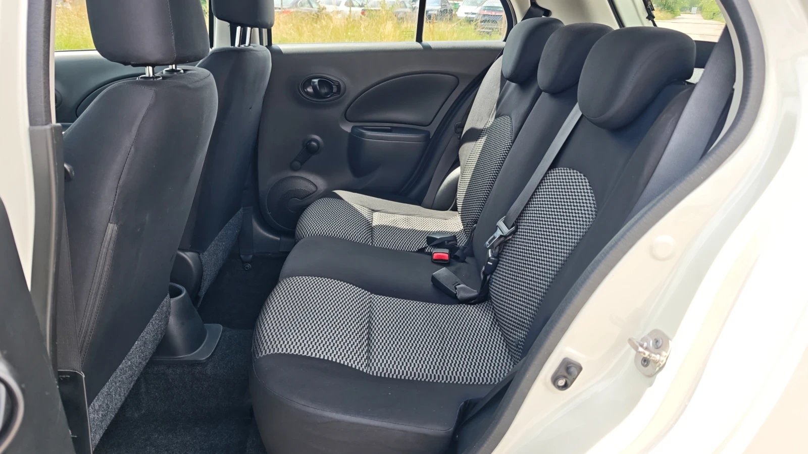 Nissan Micra 1.2i, снимка 11 - Автомобили и джипове - 55320078